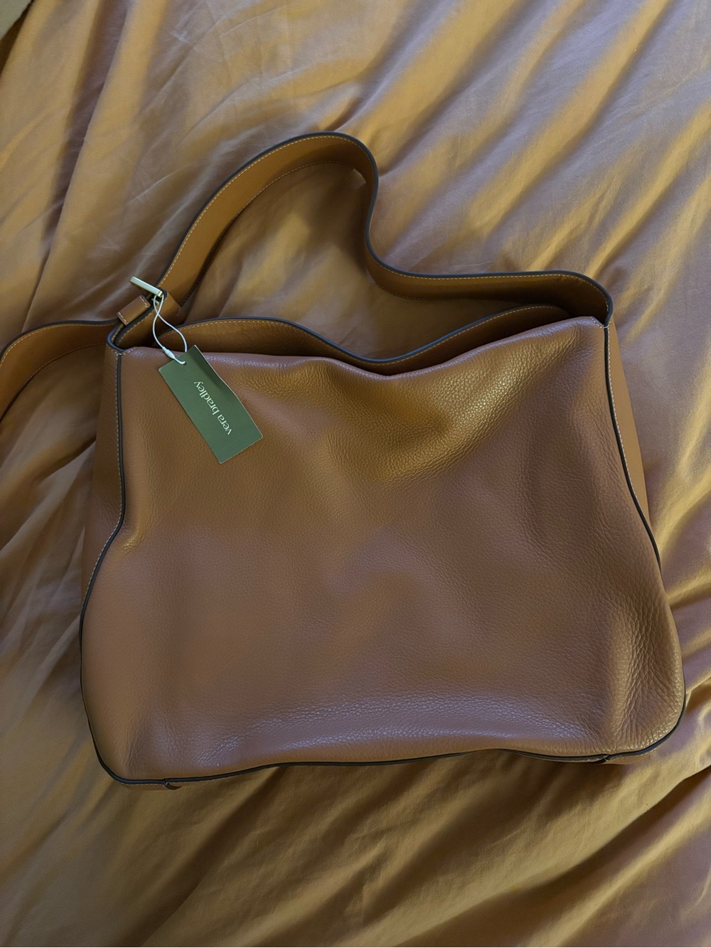 BNWT Roasted Pecan Vera Bradley Tifton Hobo